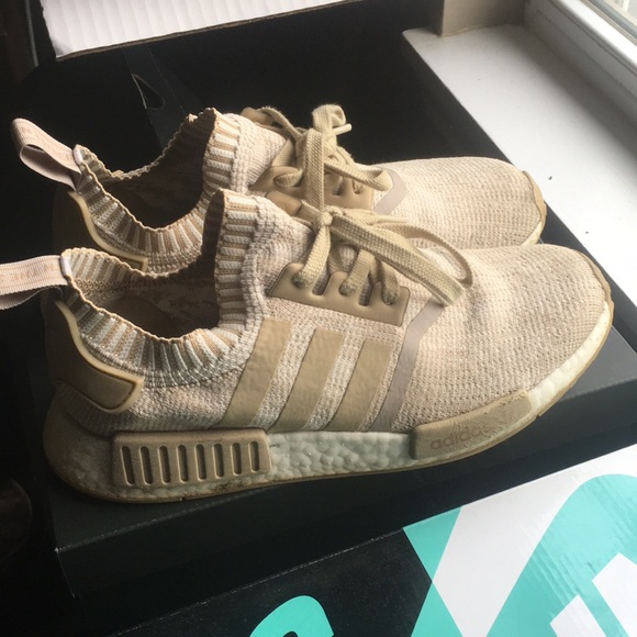 nmd r1 pk tan